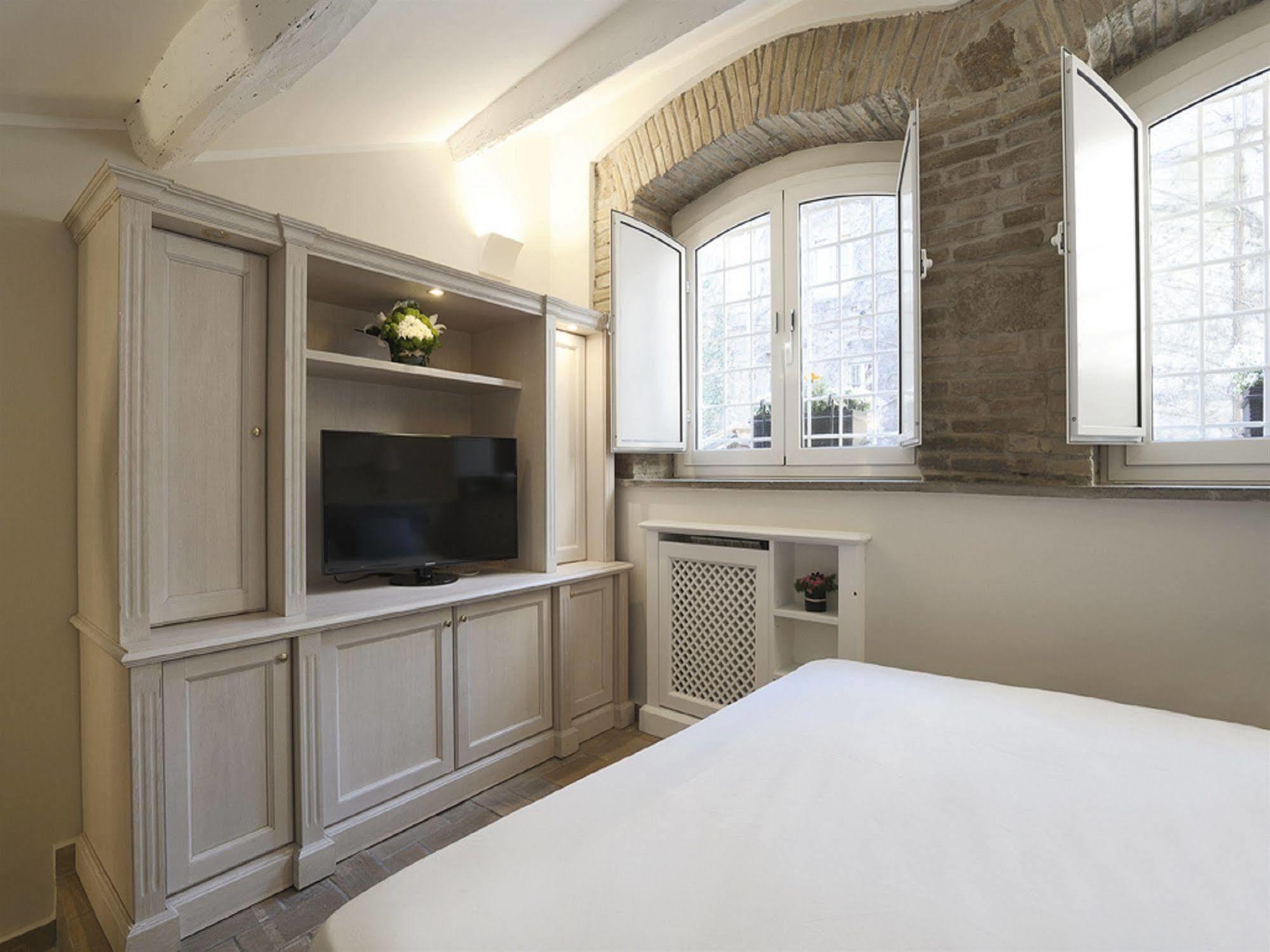 Antiche Residenze Romane Navona エクステリア 写真